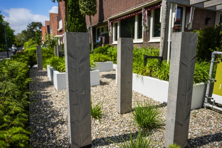 Jos Bouwhuis Tuinen | Moderne strakke voortuin